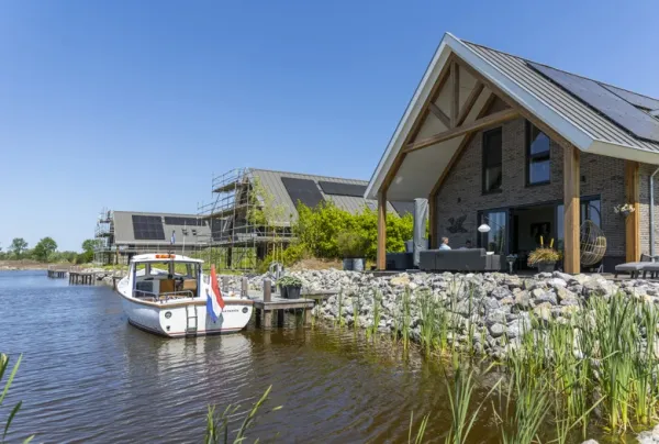 
vakantiehuis aan het water kopen